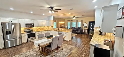 201 Smith Street Columbus TX 78934
