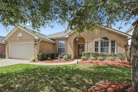 619 Castle Cove Lane League City TX 77573