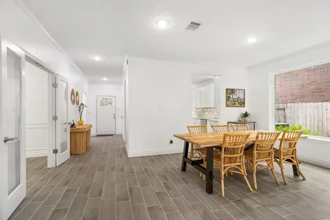 16011 Country Bend Road Houston TX 77095
