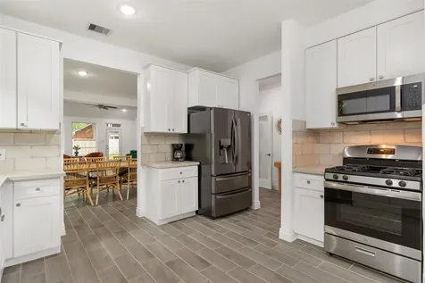 16011 Country Bend Road Houston TX 77095