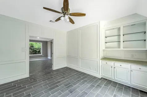 16011 Country Bend Road Houston TX 77095