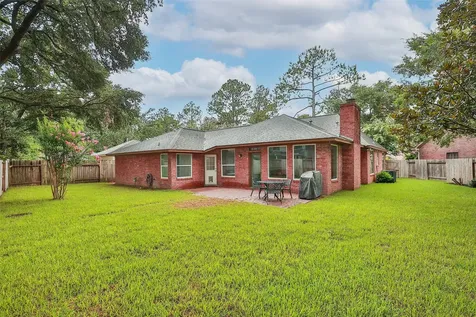 16011 Country Bend Road Houston TX 77095