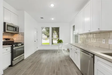 16011 Country Bend Road Houston TX 77095