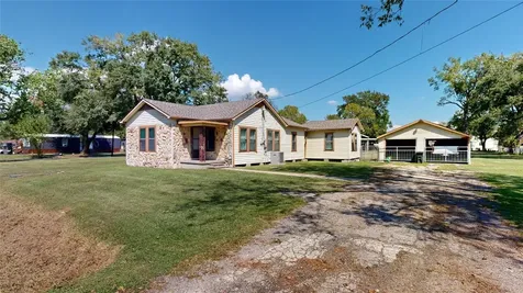 203 S 6th Street Highlands TX 77562