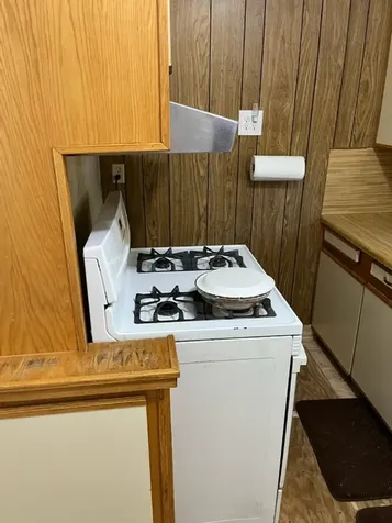 203 S 6th Street Highlands TX 77562