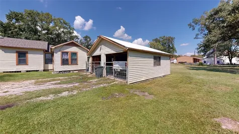 203 S 6th Street Highlands TX 77562