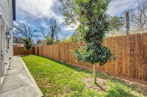 704 S 1st Street Conroe TX 77301