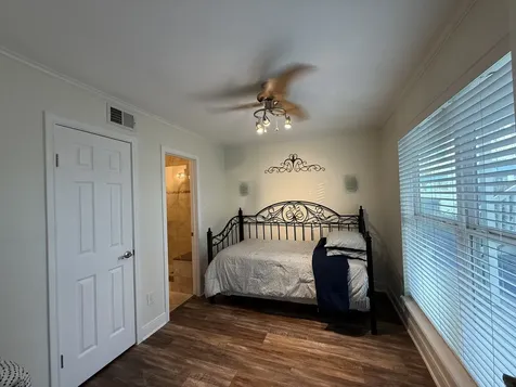 3506 Cove View Boulevard 1103 Galveston TX 77554