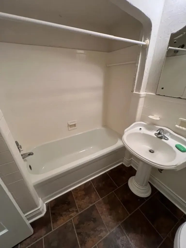 2045 W Magnolia Avenue San Antonio TX 78201