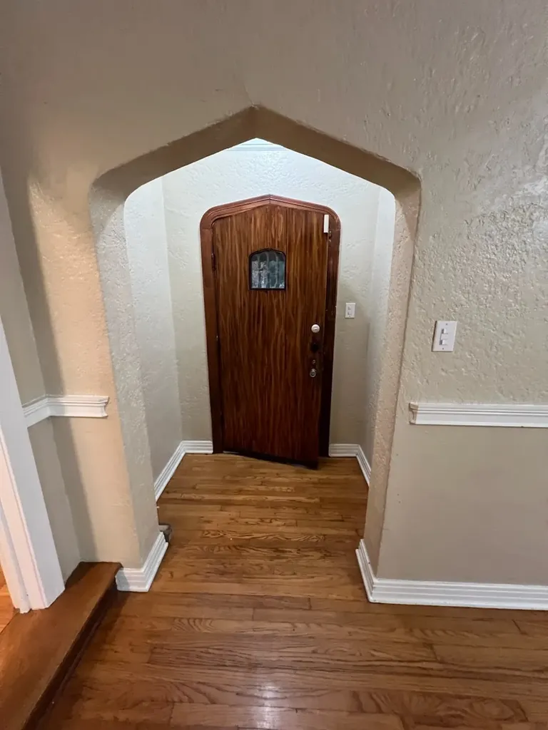 2045 W Magnolia Avenue San Antonio TX 78201