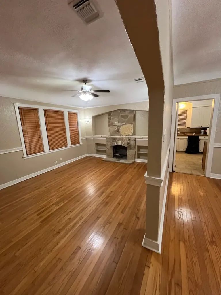2045 W Magnolia Avenue San Antonio TX 78201