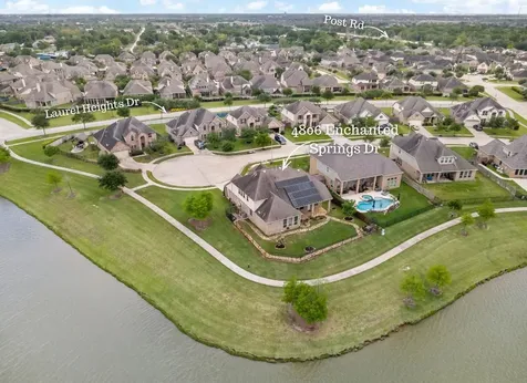 4806 Enchanted Springs Drive Rosharon TX 77583