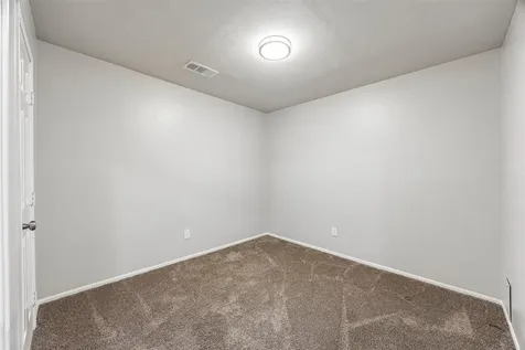 802 W Sealy Street Alvin TX 77511