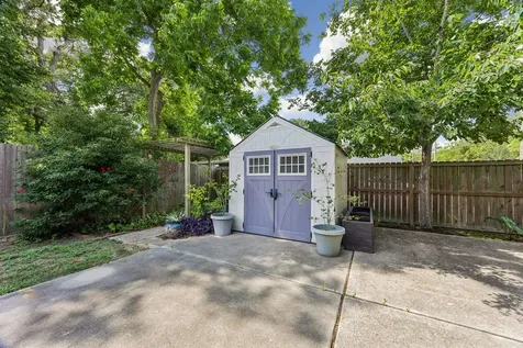 802 W Sealy Street Alvin TX 77511