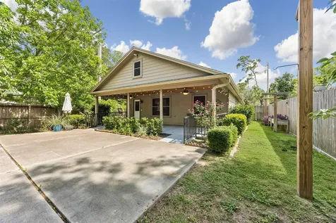 802 W Sealy Street Alvin TX 77511