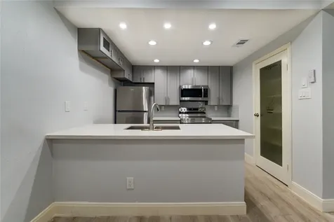11711 Memorial Drive 534 Houston TX 77024