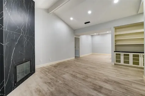 11711 Memorial Drive 534 Houston TX 77024