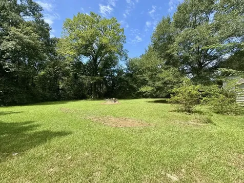 127 County Road 4109 Bronson TX 75930