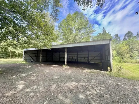 127 County Road 4109 Bronson TX 75930