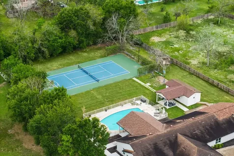 8800 Brae Acres Road Houston TX 77074
