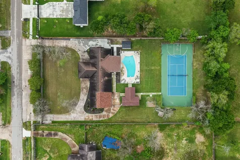 8800 Brae Acres Road Houston TX 77074