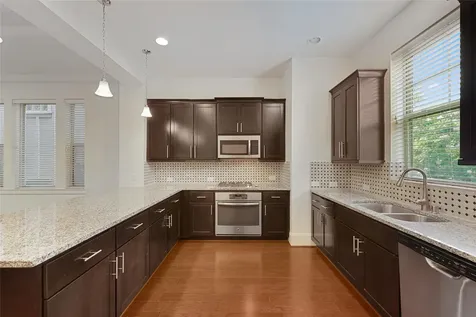 1820 Dennis Street Houston TX 77004