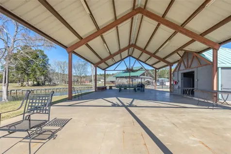 138 N Forest Drive Huntsville TX 77340