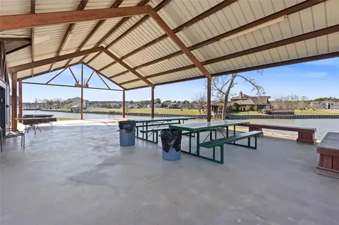 138 N Forest Drive Huntsville TX 77340