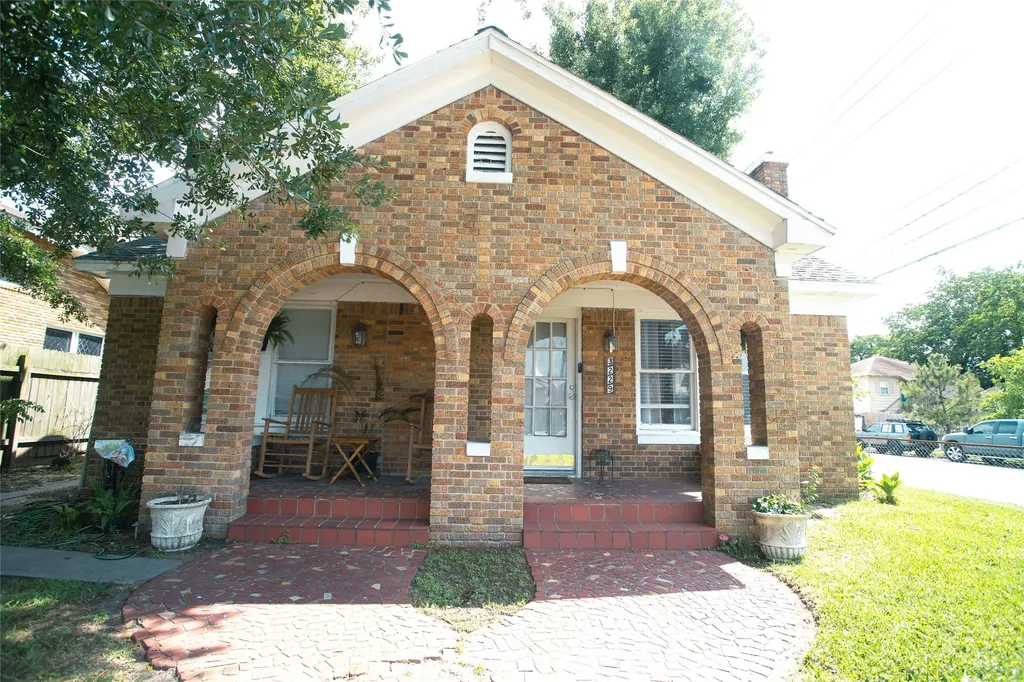 3229 Wisconsin Street Baytown TX 77520