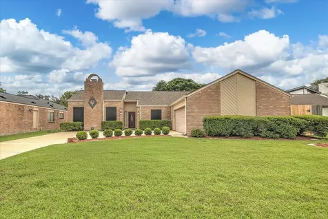 1039 Honey Hill Drive Houston TX 77077