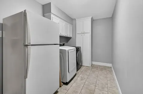 1039 Honey Hill Drive Houston TX 77077