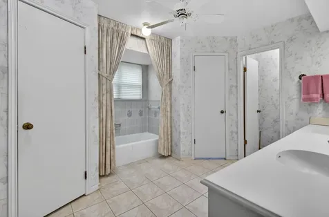 1039 Honey Hill Drive Houston TX 77077