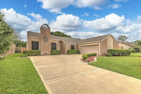 1039 Honey Hill Drive Houston TX 77077