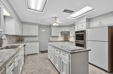 1039 Honey Hill Drive Houston TX 77077