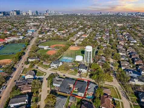 505 Wilmington Drive Bellaire TX 77401