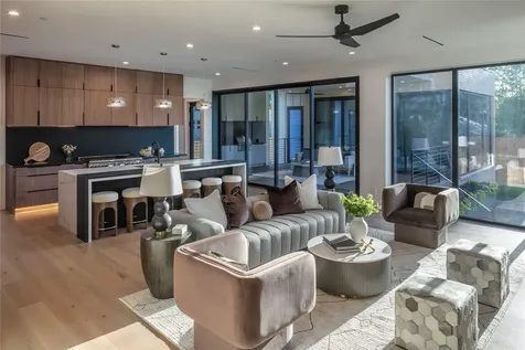 505 Wilmington Drive Bellaire TX 77401