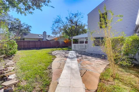 13907 Piping Rock Lane Houston TX 77077