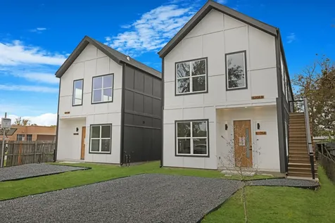 8203 Moonbeam Street B Houston TX 77088