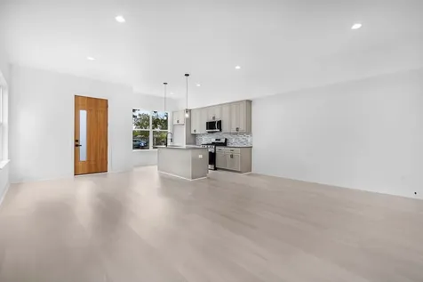 8203 Moonbeam Street B Houston TX 77088