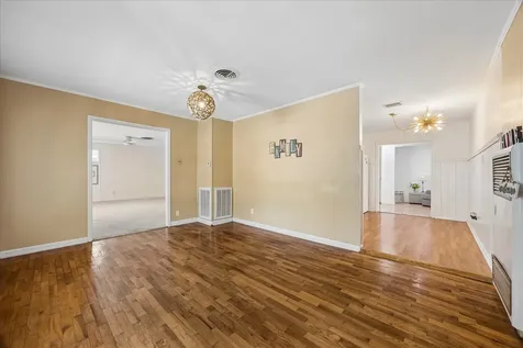 4915 Louise Street Seabrook TX 77586