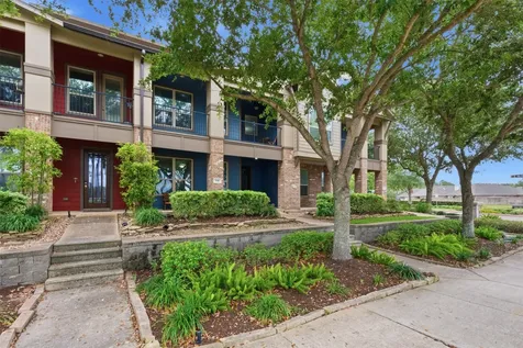 706 Water Street Webster TX 77598