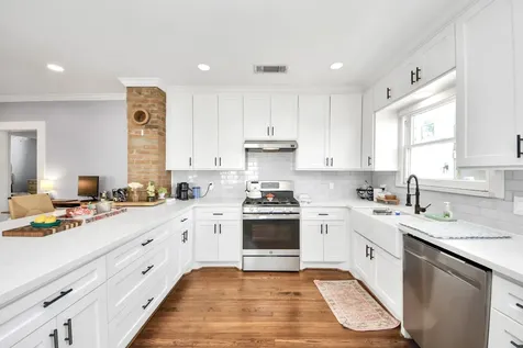 916 W Cottage Street Houston TX 77009