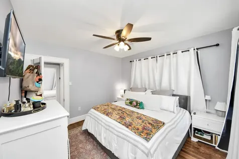 916 W Cottage Street Houston TX 77009