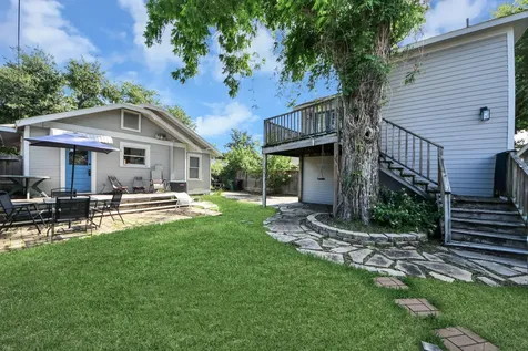 916 W Cottage Street Houston TX 77009