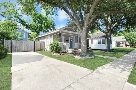 916 W Cottage Street Houston TX 77009