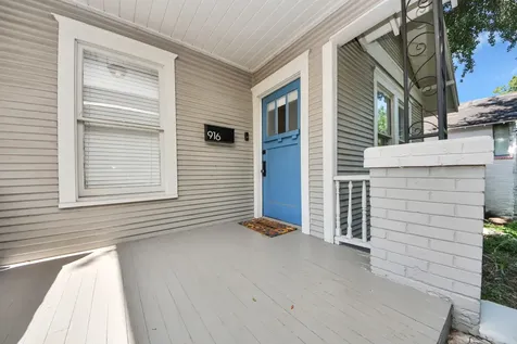 916 W Cottage Street Houston TX 77009