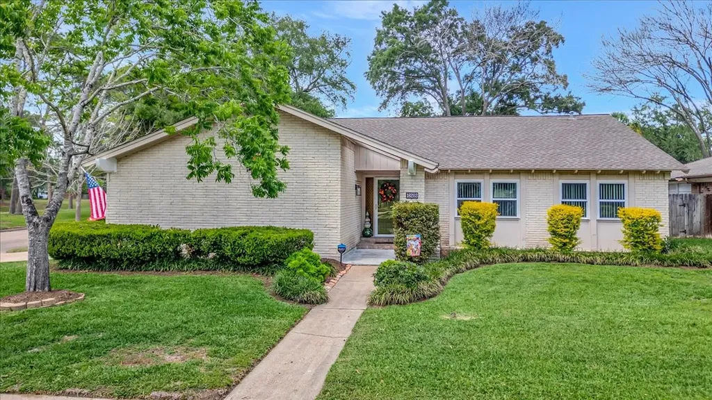16203 Brookford Court Houston TX 77059