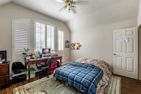 8002 Royal Crest Court Houston TX 77379