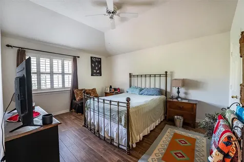 8002 Royal Crest Court Houston TX 77379