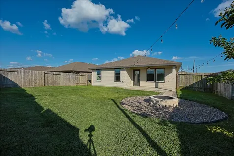 14507 Sweet Water Drive Baytown TX 77523